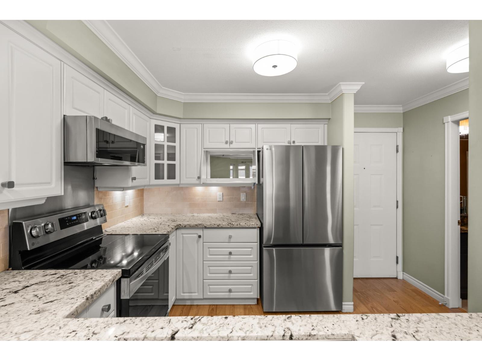 309 328 ESPLANADE AVENUE, Harrison Hot Springs, Harrison Hot Springs