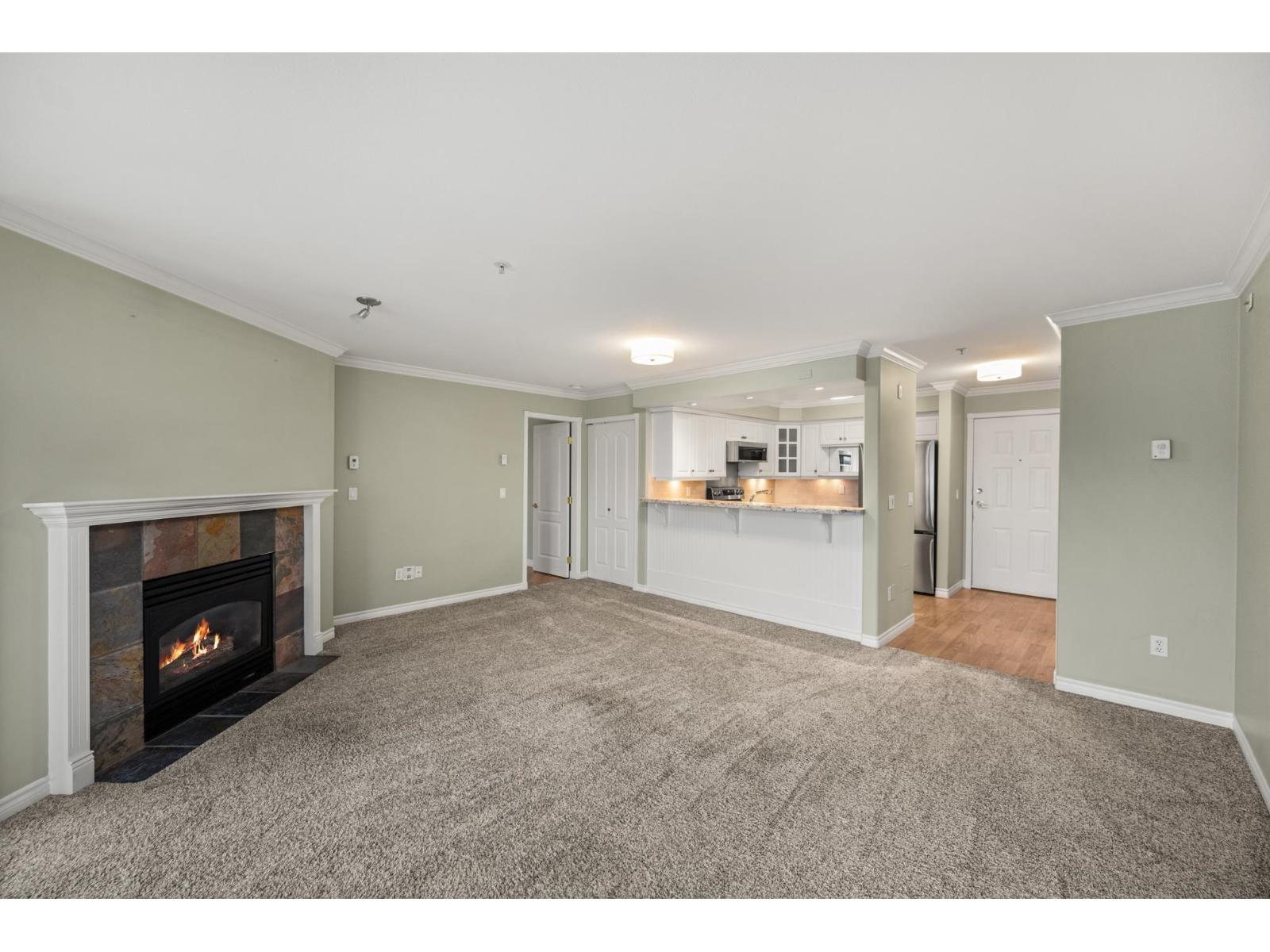 309 328 ESPLANADE AVENUE, Harrison Hot Springs, Harrison Hot Springs