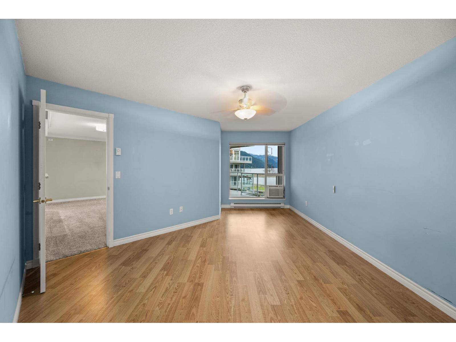 309 328 ESPLANADE AVENUE, Harrison Hot Springs, Harrison Hot Springs