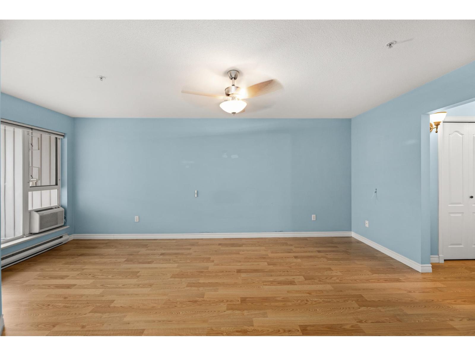 309 328 ESPLANADE AVENUE, Harrison Hot Springs, Harrison Hot Springs