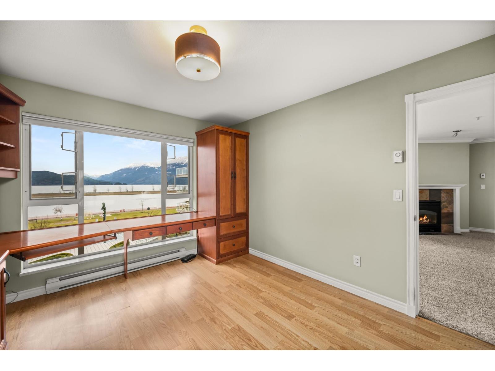 309 328 ESPLANADE AVENUE, Harrison Hot Springs, Harrison Hot Springs