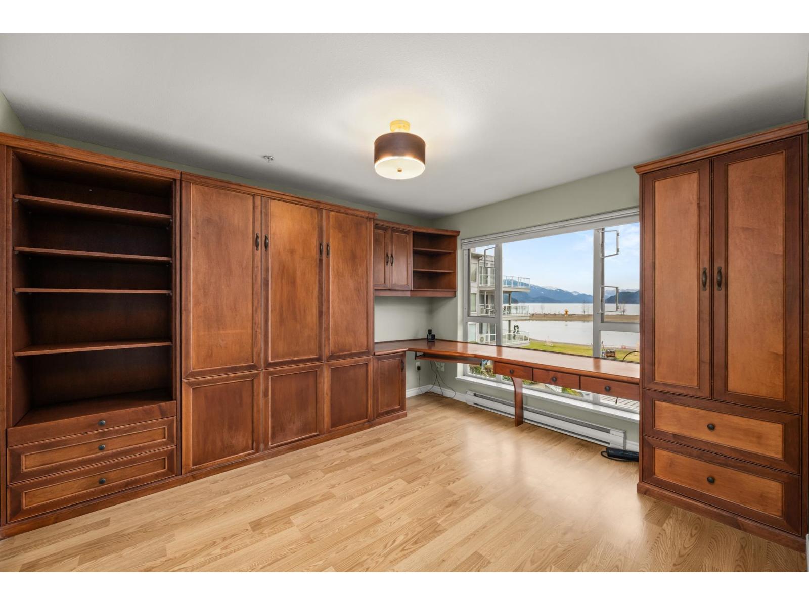 309 328 ESPLANADE AVENUE, Harrison Hot Springs, Harrison Hot Springs