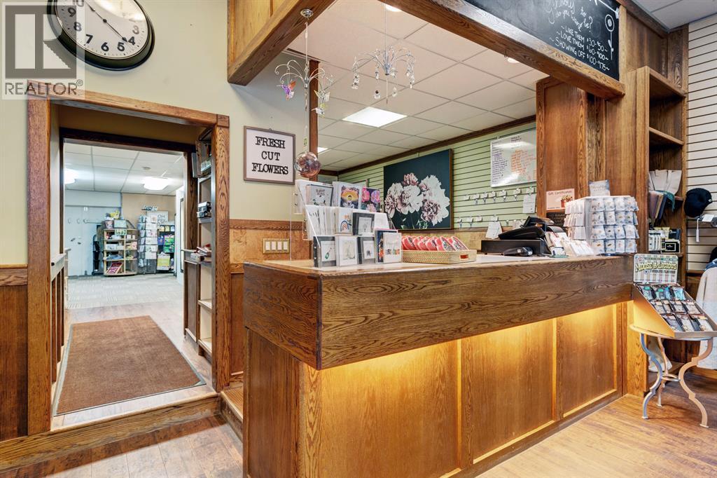 
          121 Centre Street
            <br/>
            <span>Vulcan</span>
            , 
            <span>AB</span>
             <span>T0L2B0</span>
         - Photo 18