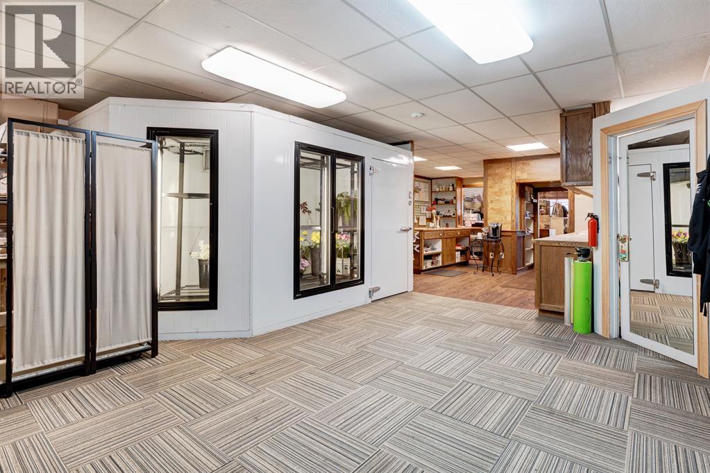 
          121 Centre Street
            <br/>
            <span>Vulcan</span>
            , 
            <span>AB</span>
             <span>T0L2B0</span>
         - Photo 25