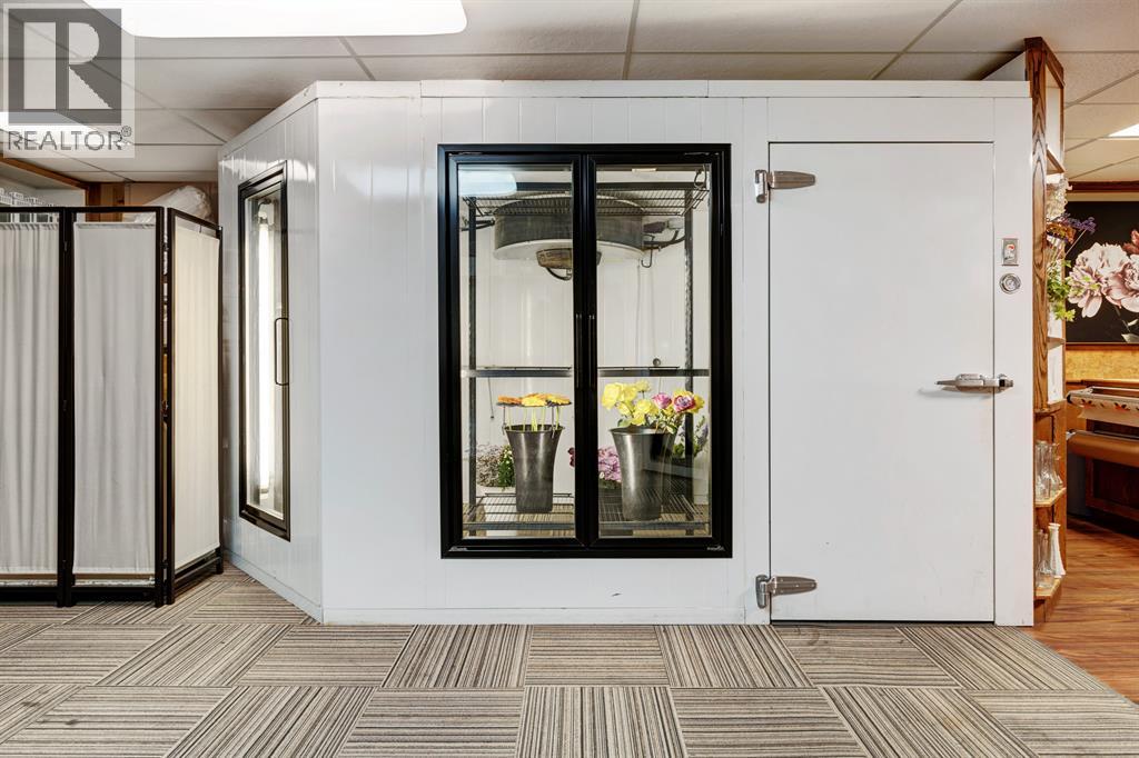 
          121 Centre Street
            <br/>
            <span>Vulcan</span>
            , 
            <span>AB</span>
             <span>T0L2B0</span>
         - Photo 6