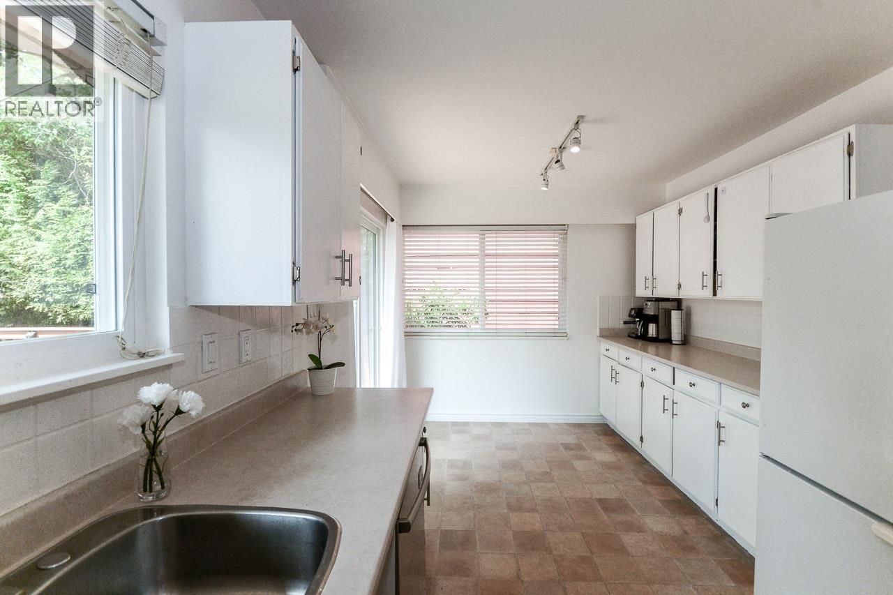 1345 53A Street, Delta