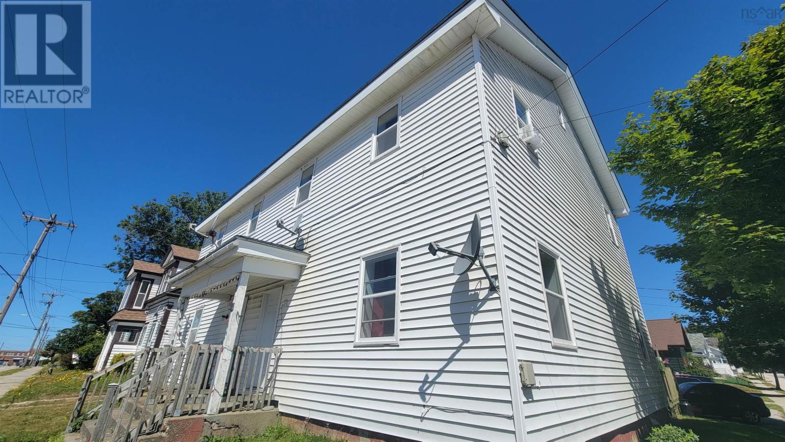 Property 2 of 4 of 24-26 Parade Street