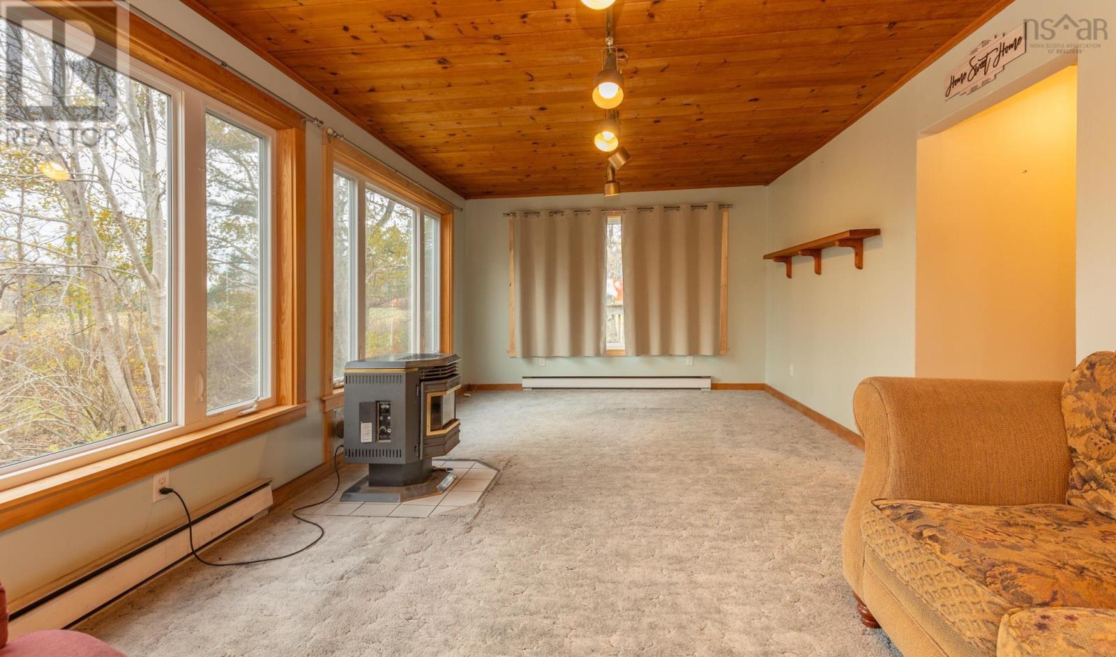 Property 19 of 33 of 9333 Highway 3