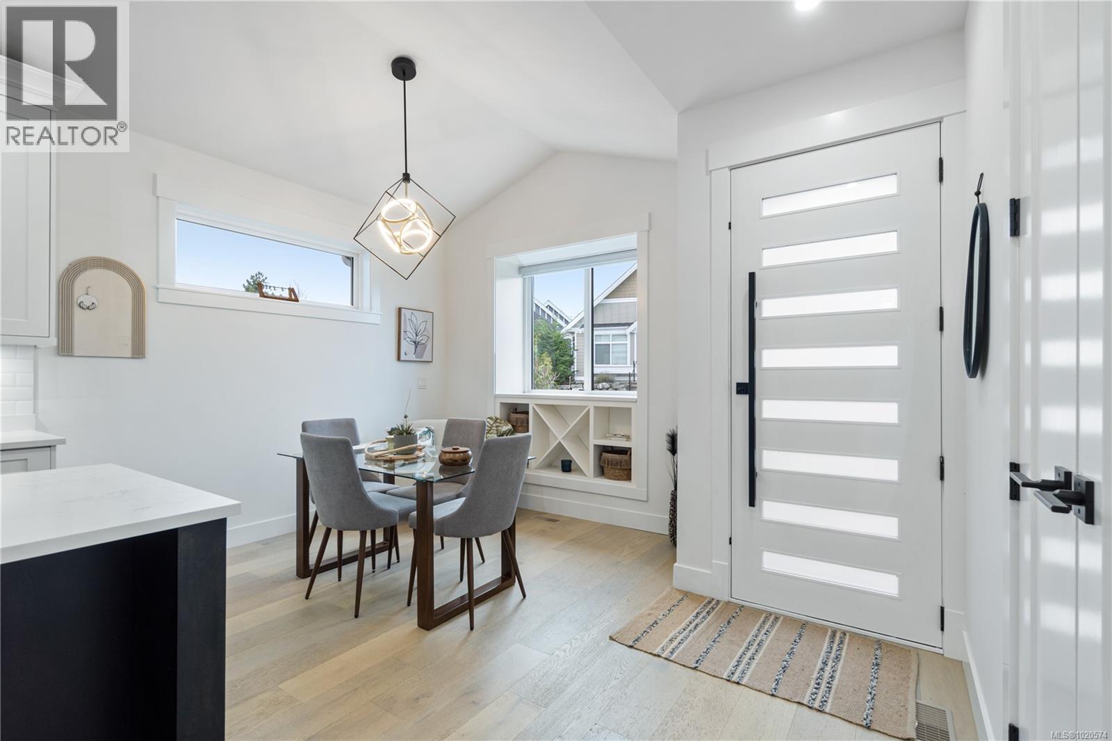 682 BRIARWOOD DR - 5