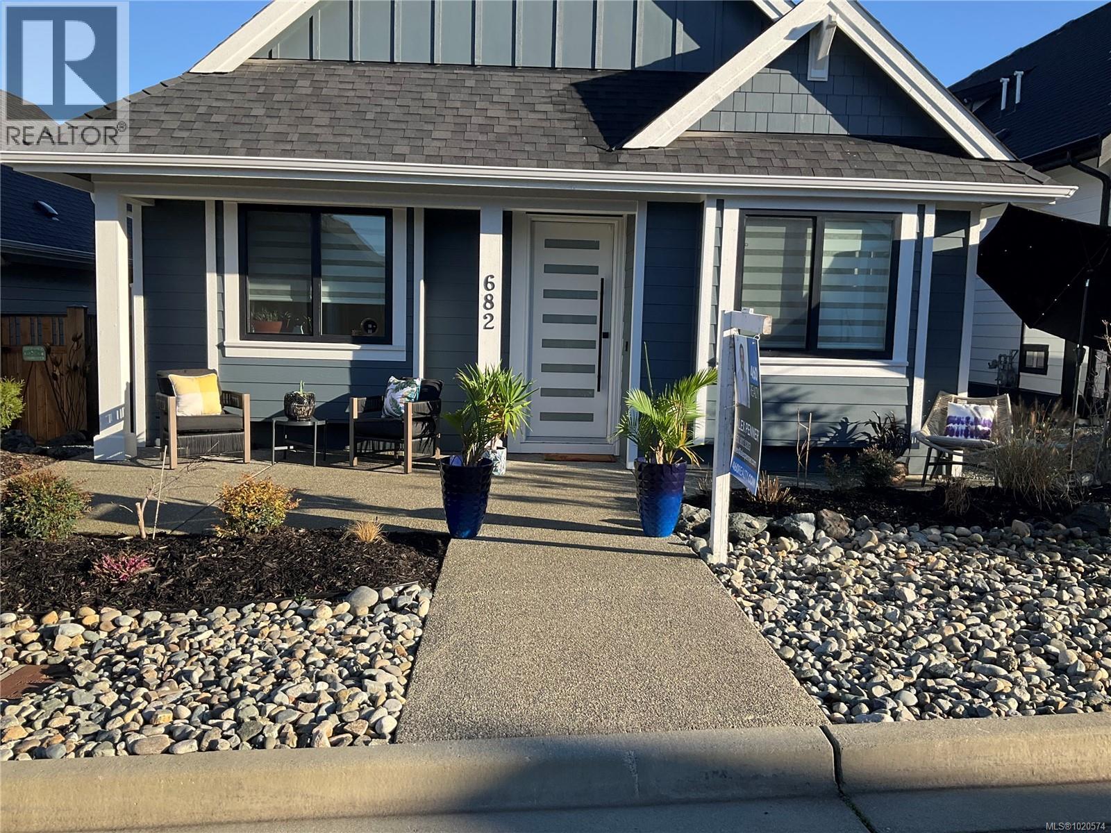 682 BRIARWOOD DR - 36