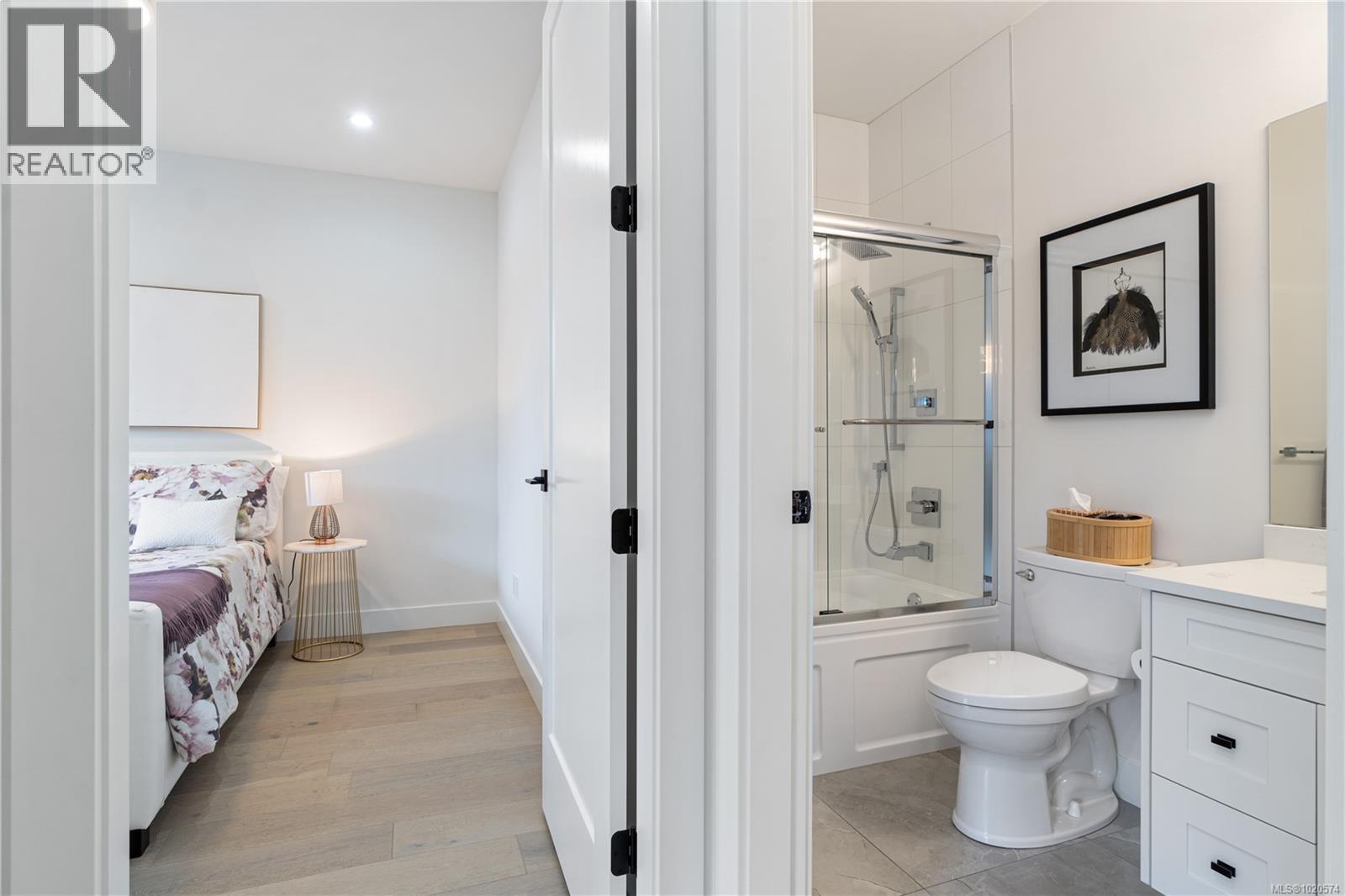 682 BRIARWOOD DR - 30