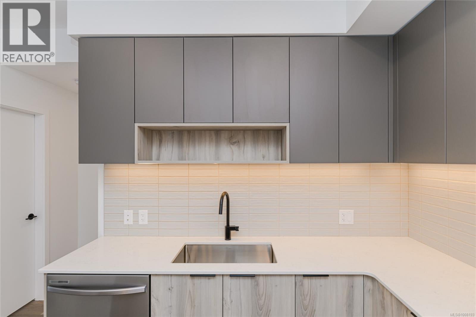 102 3564 A Ryder Hesjedal Way, Colwood