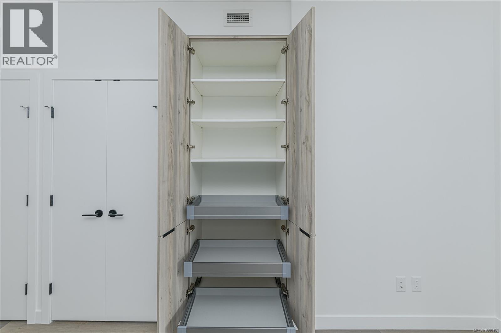 102 3564 A Ryder Hesjedal Way, Colwood