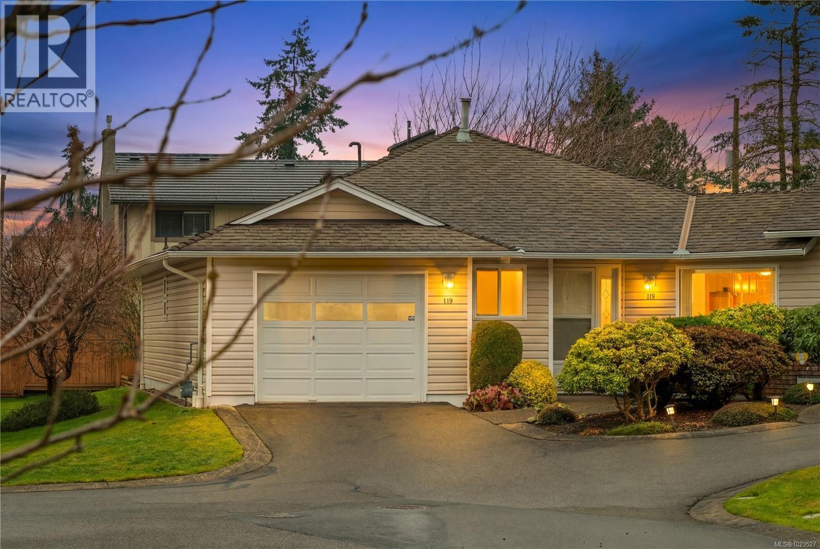 119 240 Stanford Ave E, Parksville
