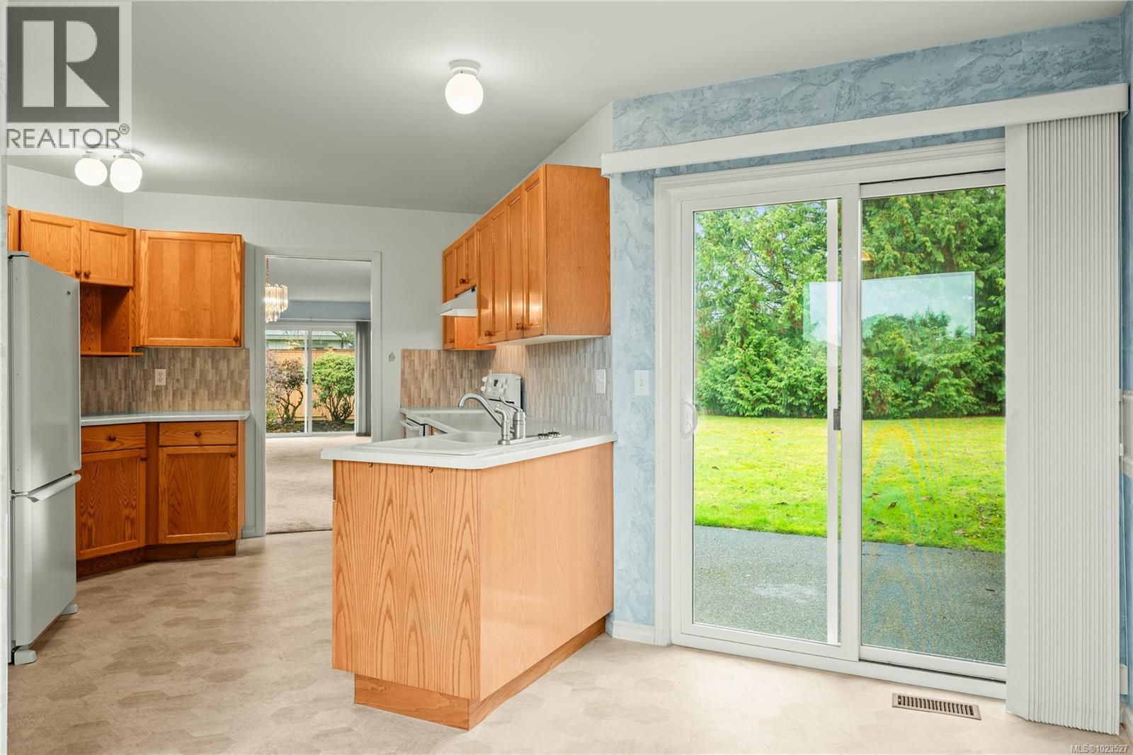 119 240 Stanford Ave E, Parksville