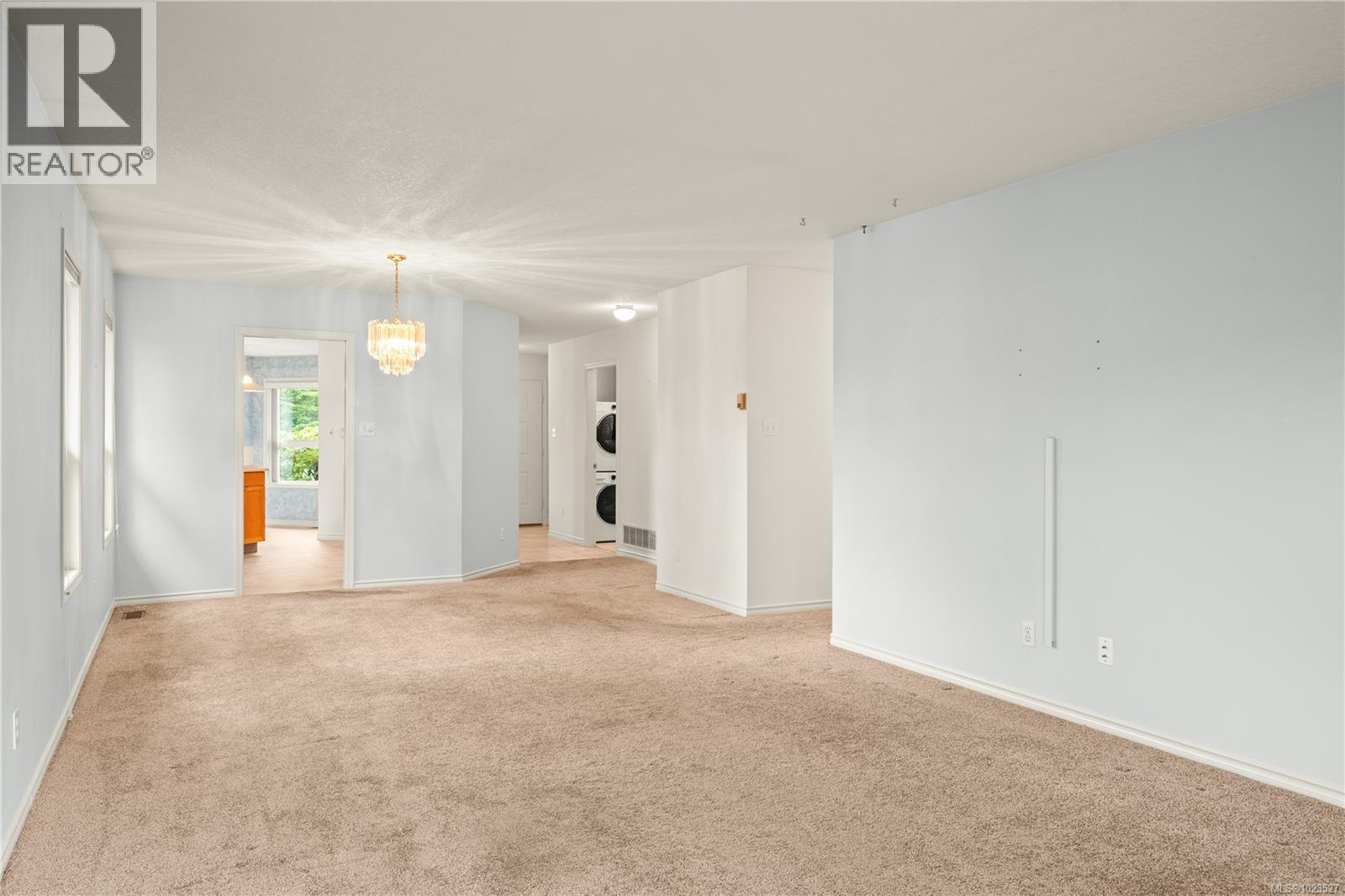 119 240 Stanford Ave E, Parksville