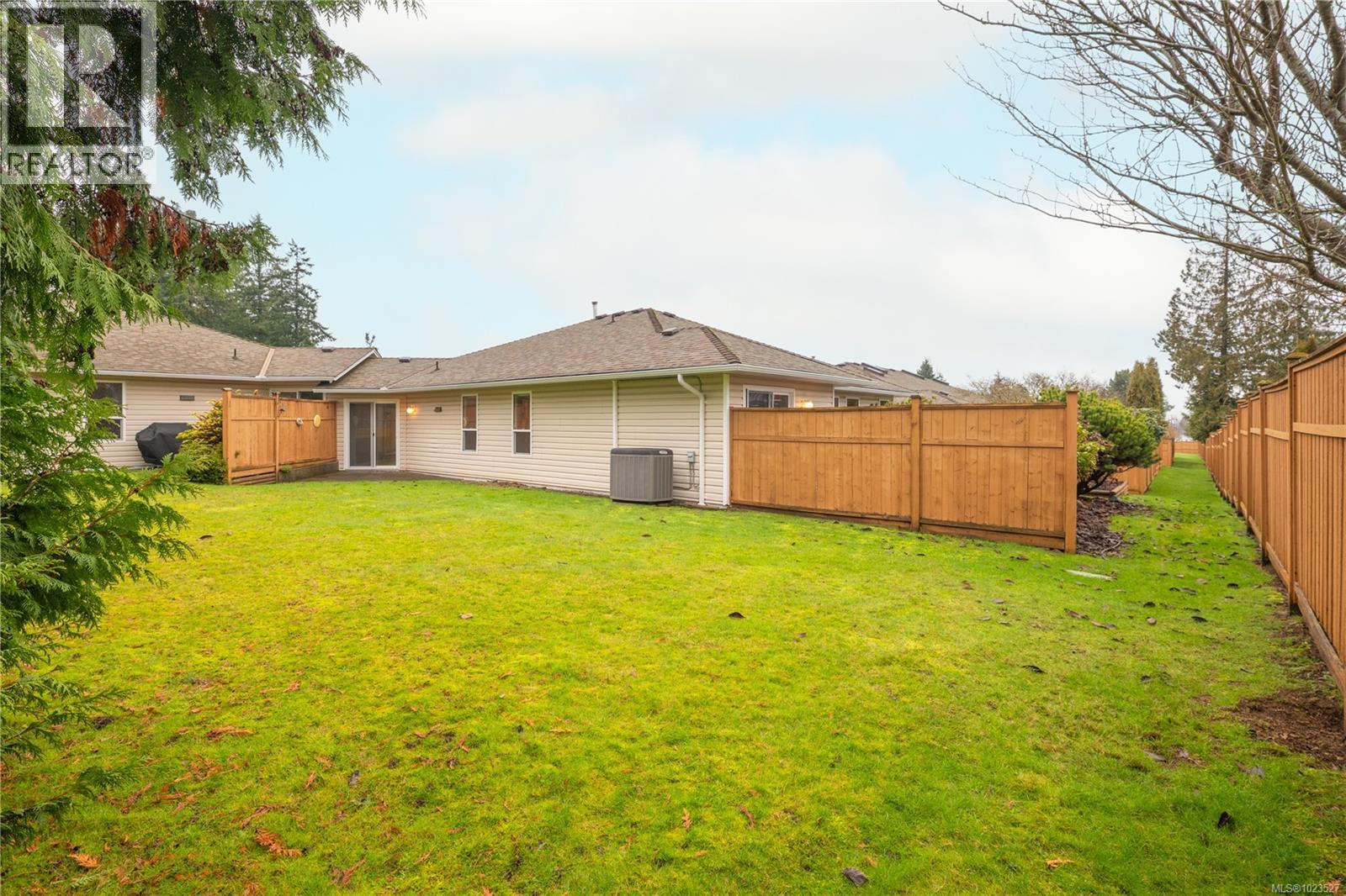 119 240 Stanford Ave E, Parksville