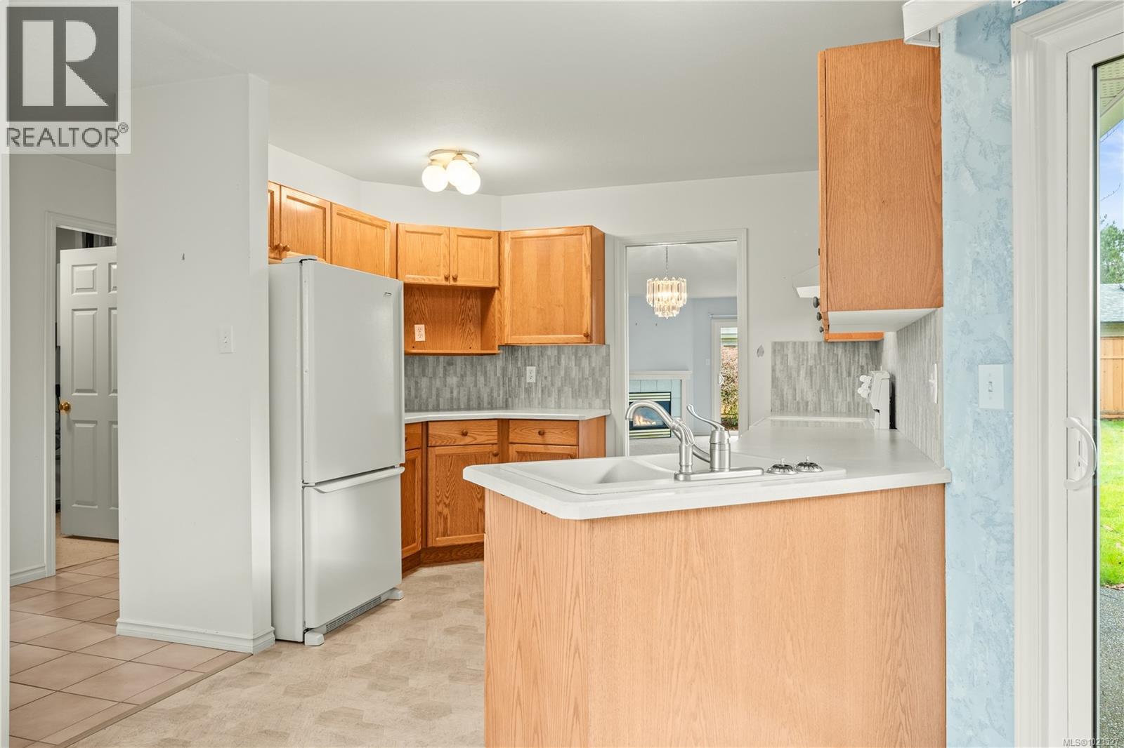 119 240 Stanford Ave E, Parksville