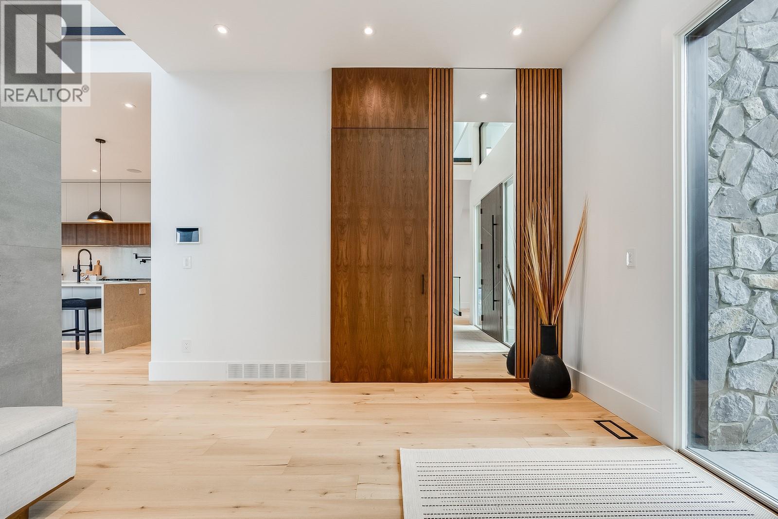  1122 Pearcy Court, Kelowna