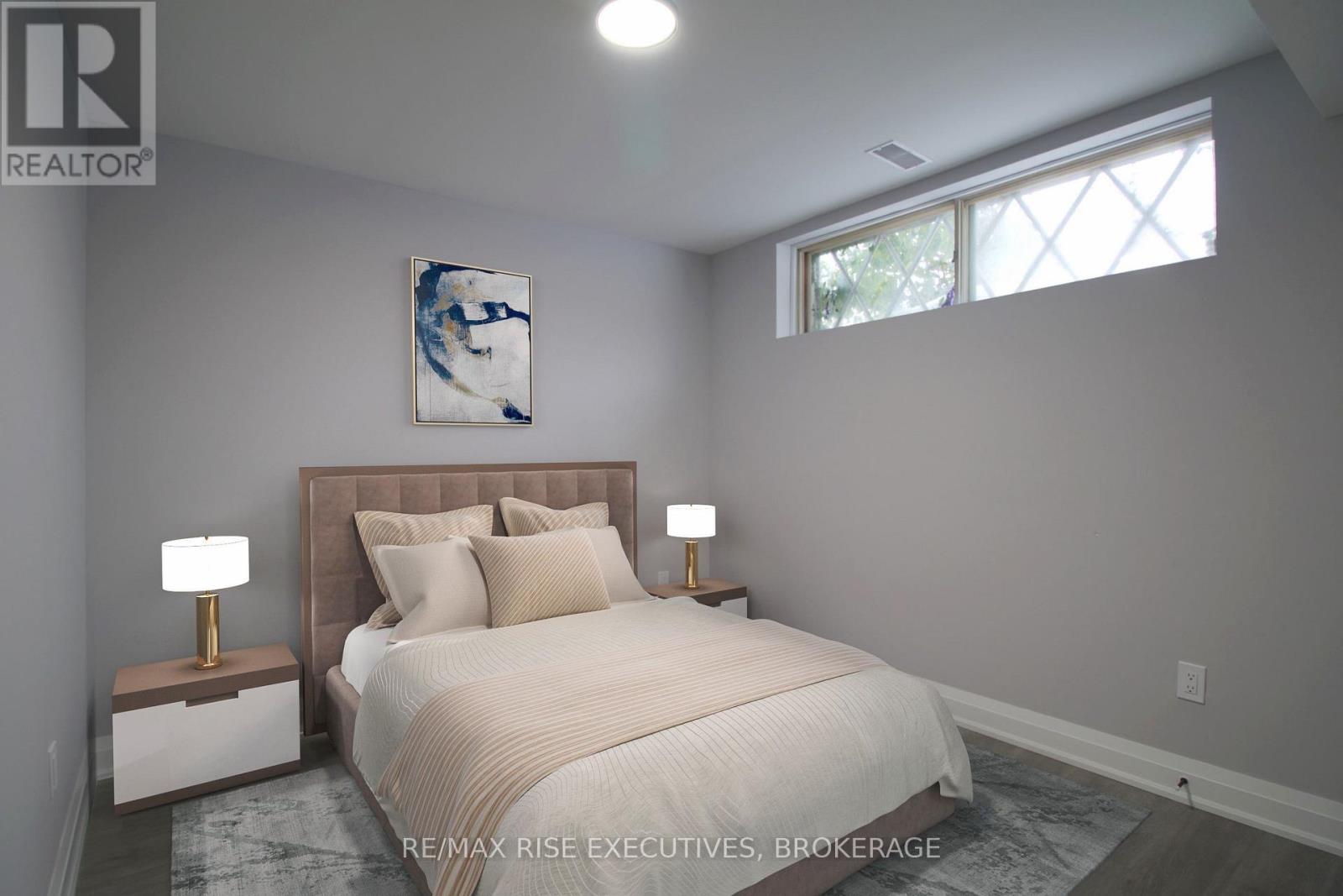 130 WELLER Unit 2 photo 5