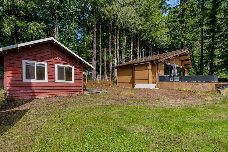 1680 COLUMBIA VALLEY ROAD, Columbia Valley, Lindell Beach