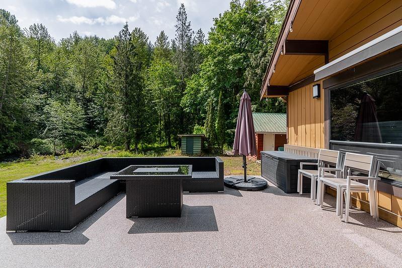 1680 COLUMBIA VALLEY ROAD, Columbia Valley, Lindell Beach