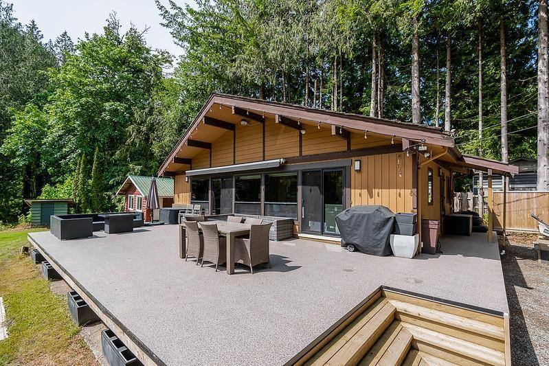 1680 COLUMBIA VALLEY ROAD, Columbia Valley, Lindell Beach