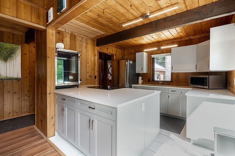 1680 COLUMBIA VALLEY ROAD, Columbia Valley, Lindell Beach