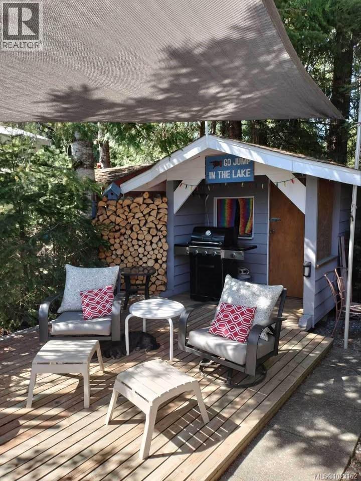 E5 2650 Turnbull Rd, Qualicum Beach