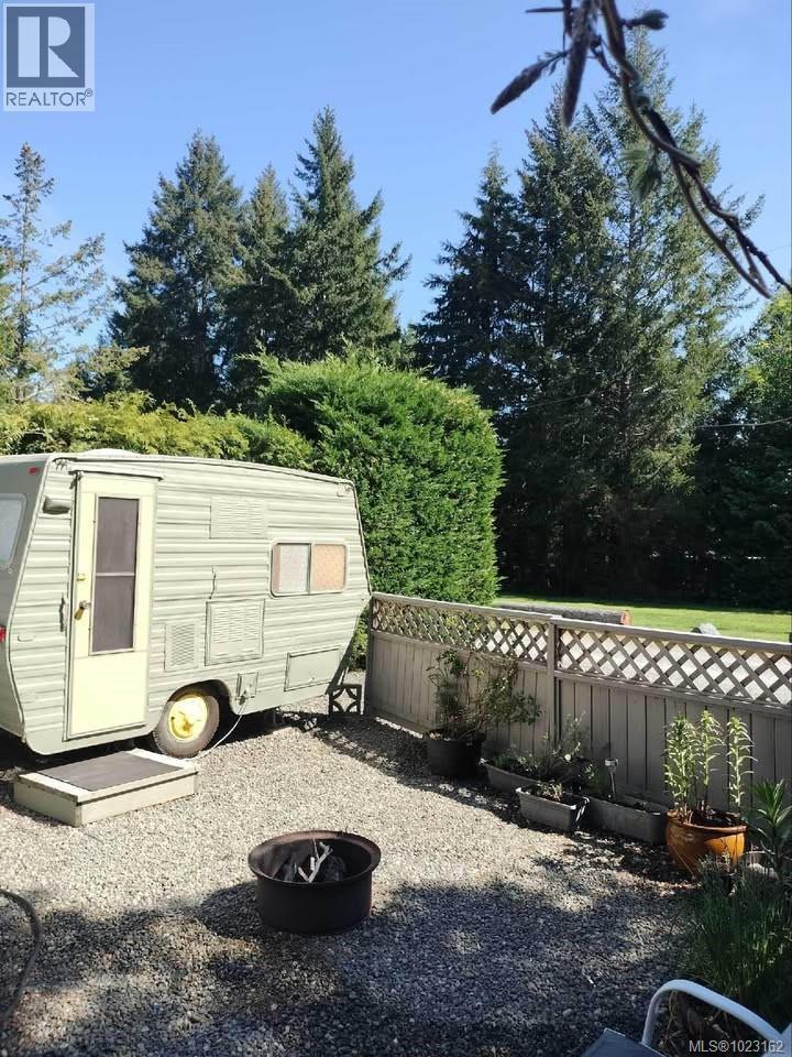 E5 2650 Turnbull Rd, Qualicum Beach