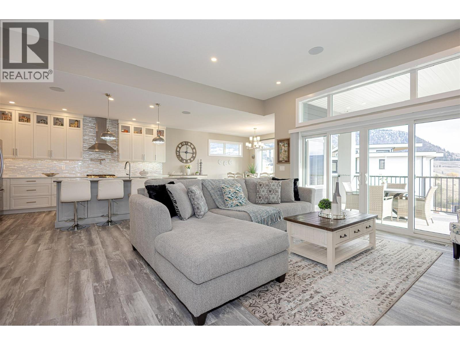  1077 Loseth Drive, Kelowna