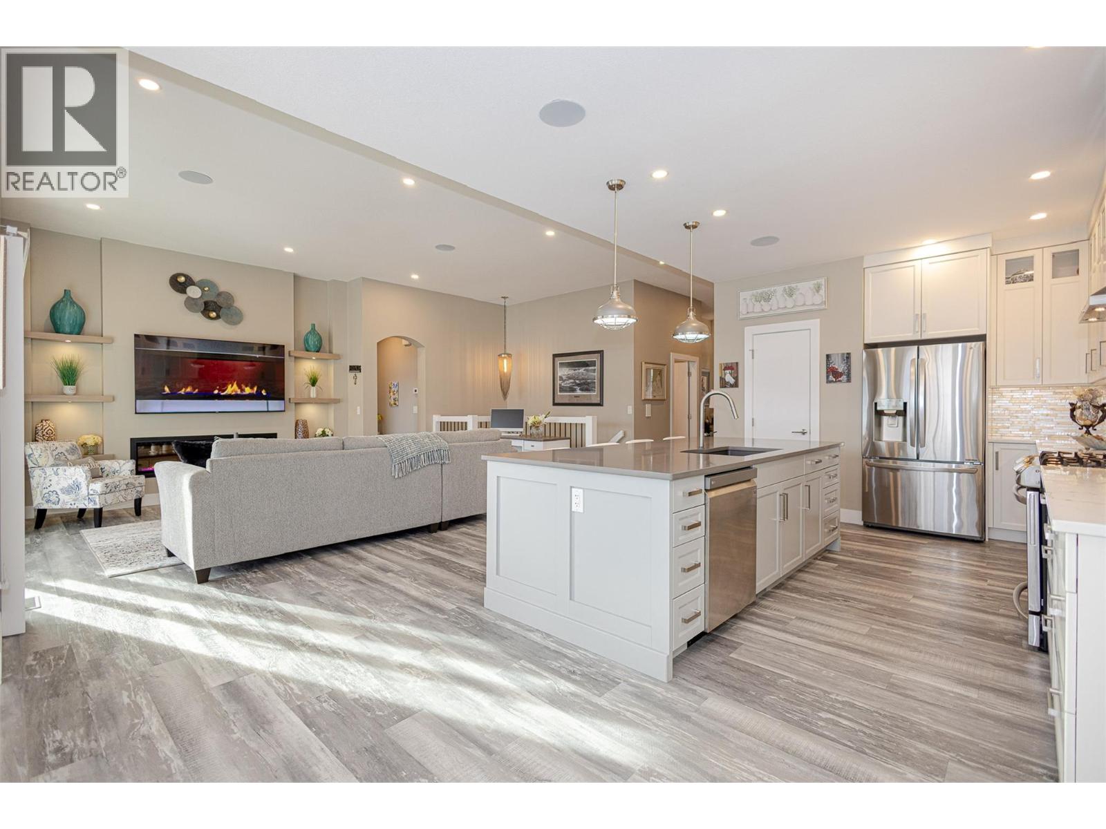  1077 Loseth Drive, Kelowna
