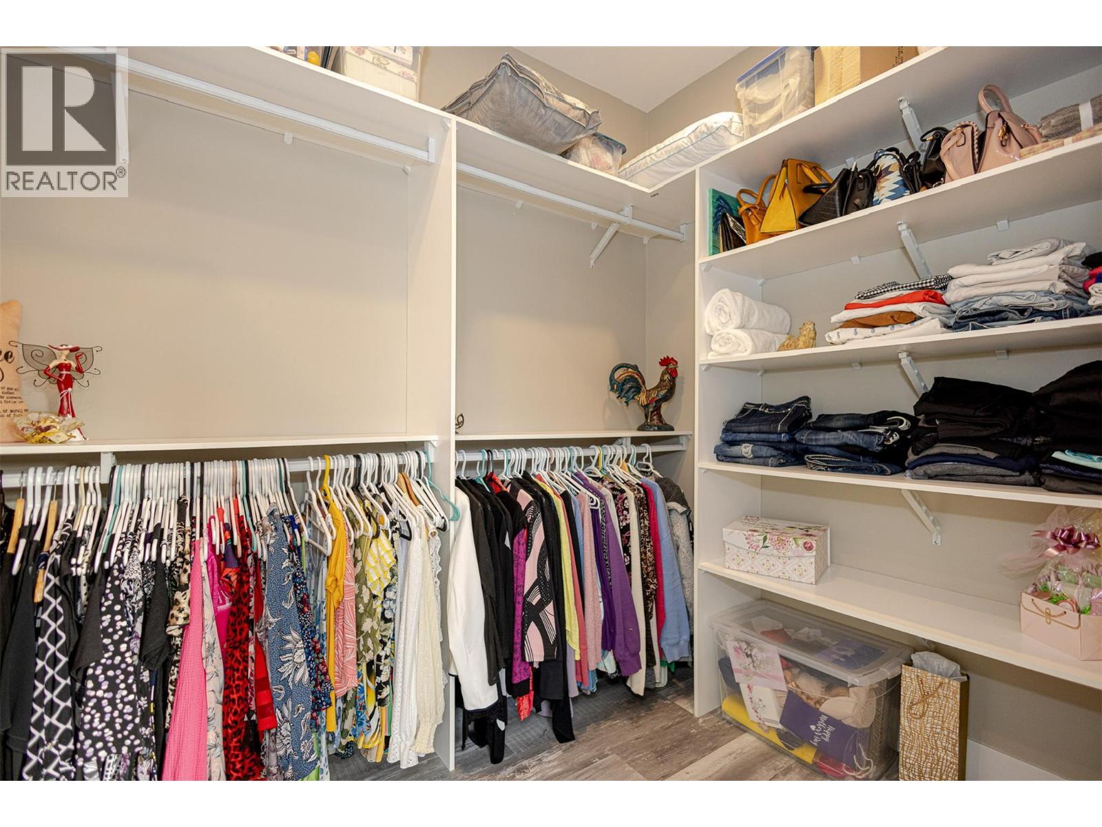  1077 Loseth Drive, Kelowna