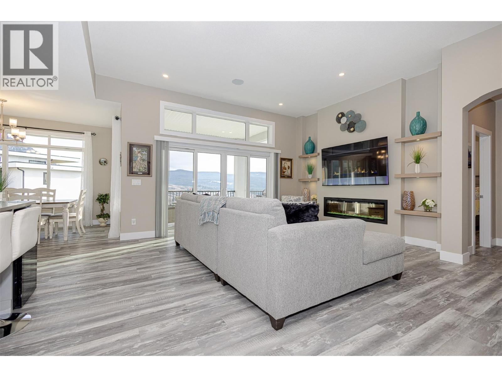  1077 Loseth Drive, Kelowna