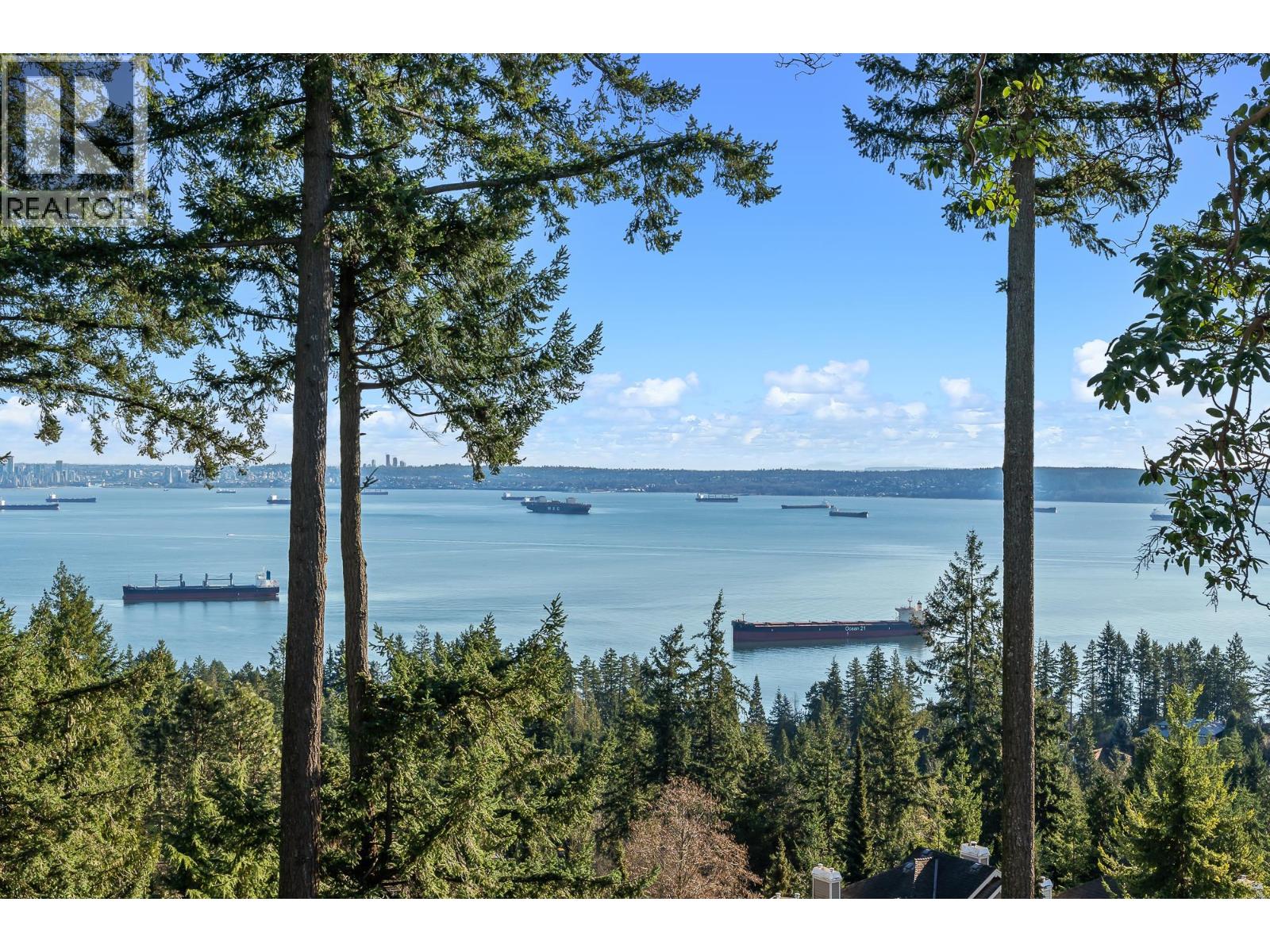 8 5110 ALDERFEILD PLACE, West Vancouver