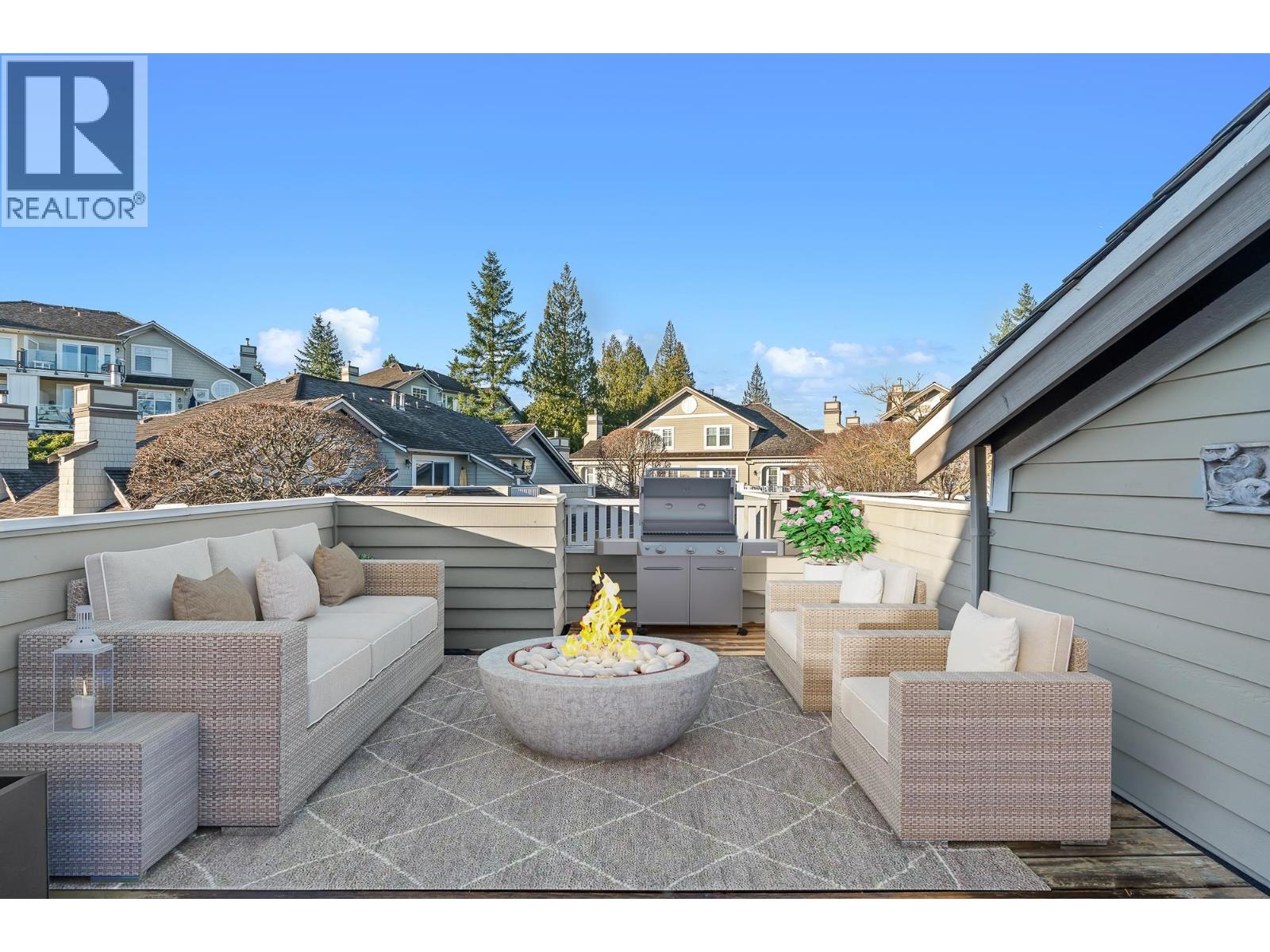 8 5110 ALDERFEILD PLACE, West Vancouver