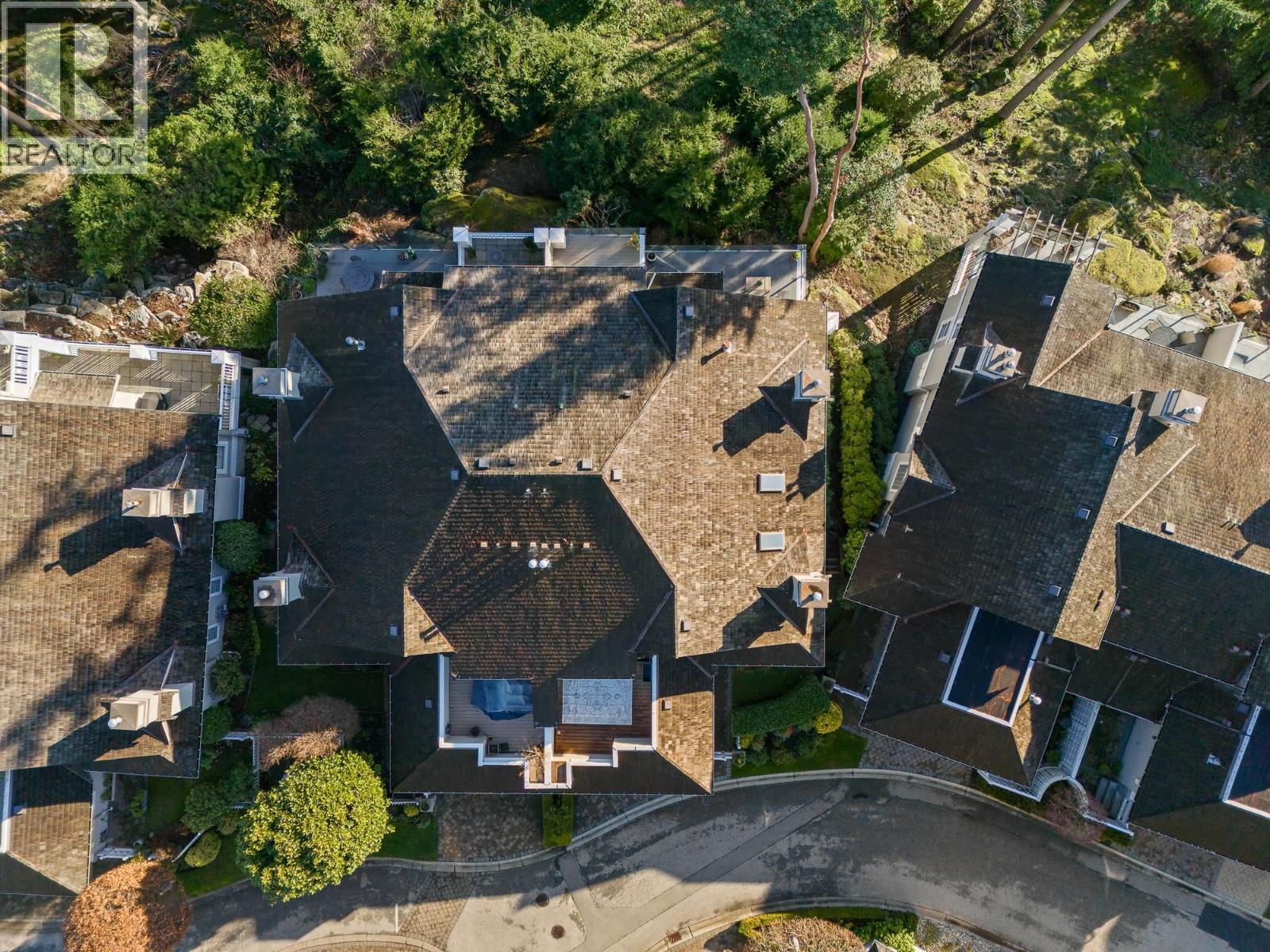 8 5110 ALDERFEILD PLACE, West Vancouver