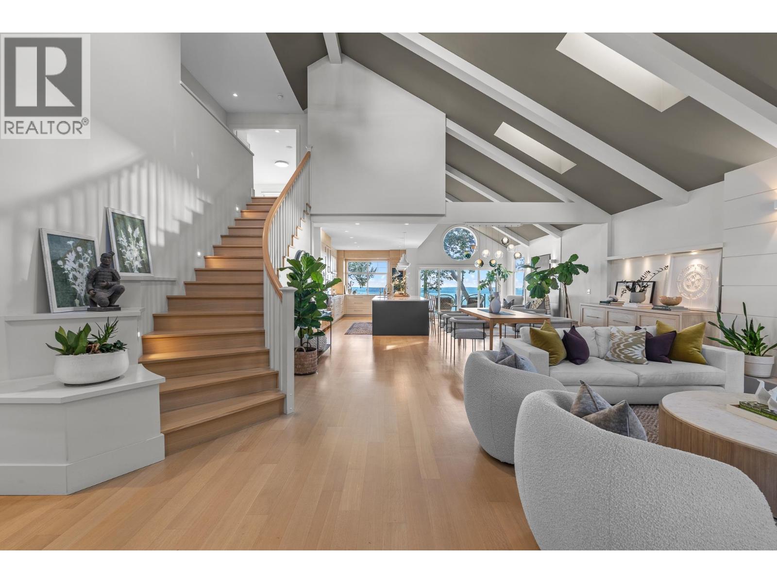 8 5110 ALDERFEILD PLACE, West Vancouver