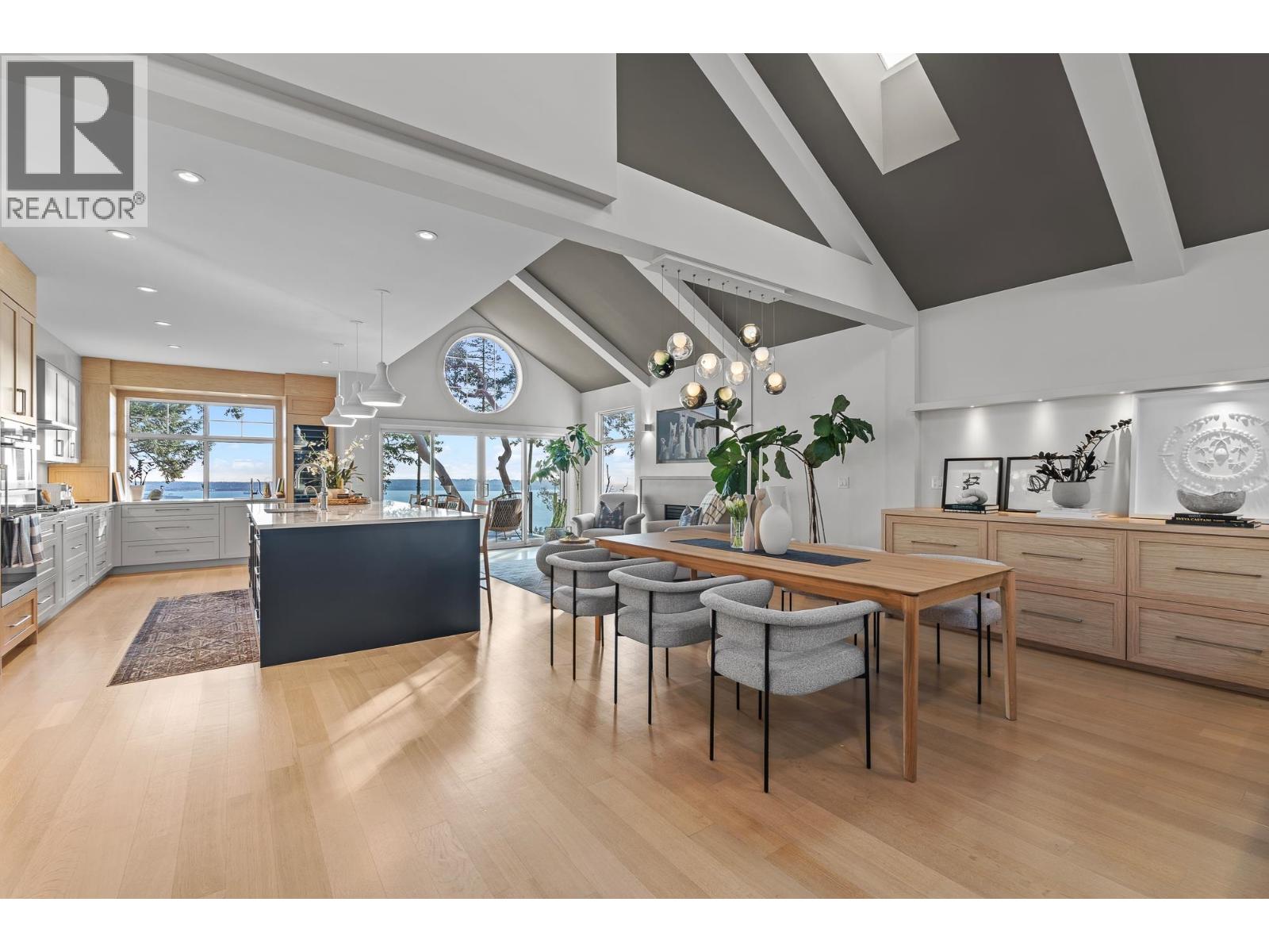 8 5110 ALDERFEILD PLACE, West Vancouver