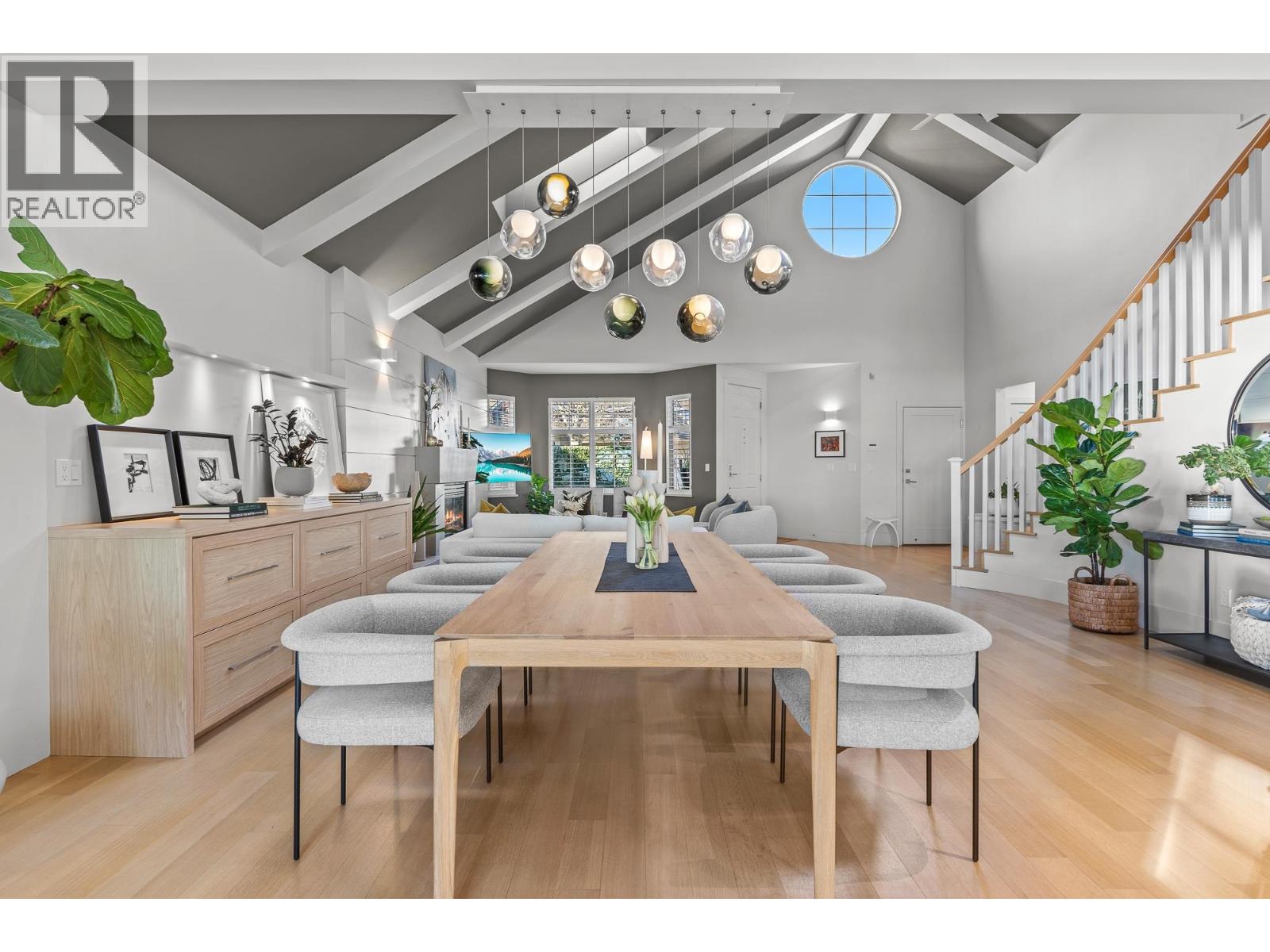 8 5110 ALDERFEILD PLACE, West Vancouver