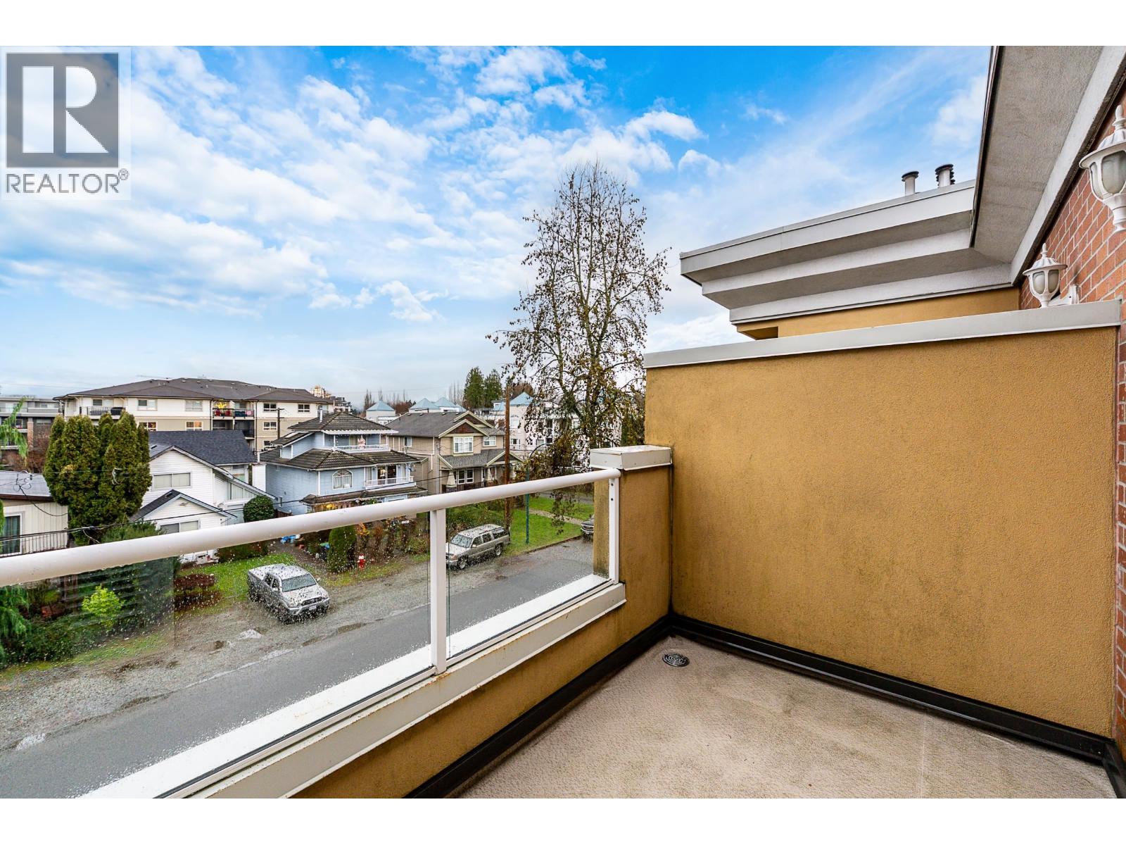 305 2340 HAWTHORNE AVENUE, Port Coquitlam