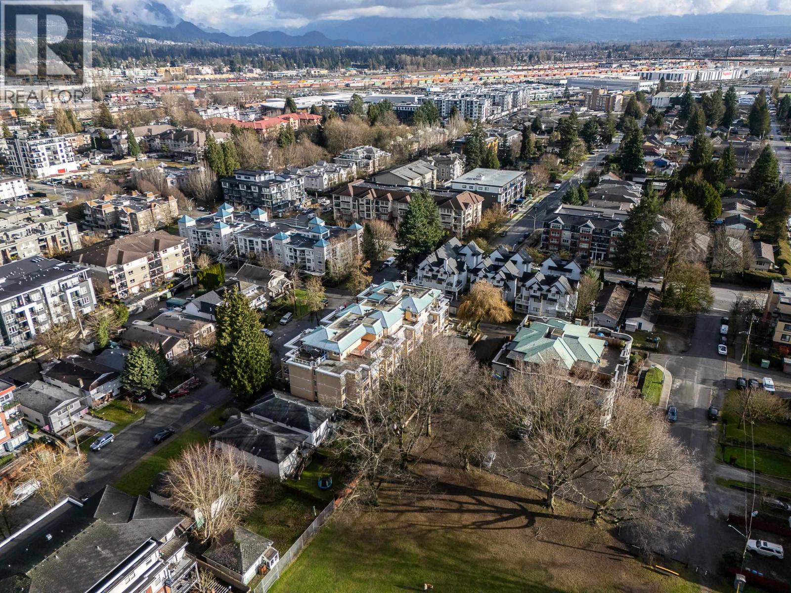 305 2340 HAWTHORNE AVENUE, Port Coquitlam