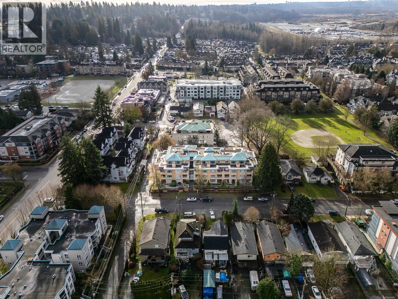 305 2340 HAWTHORNE AVENUE, Port Coquitlam