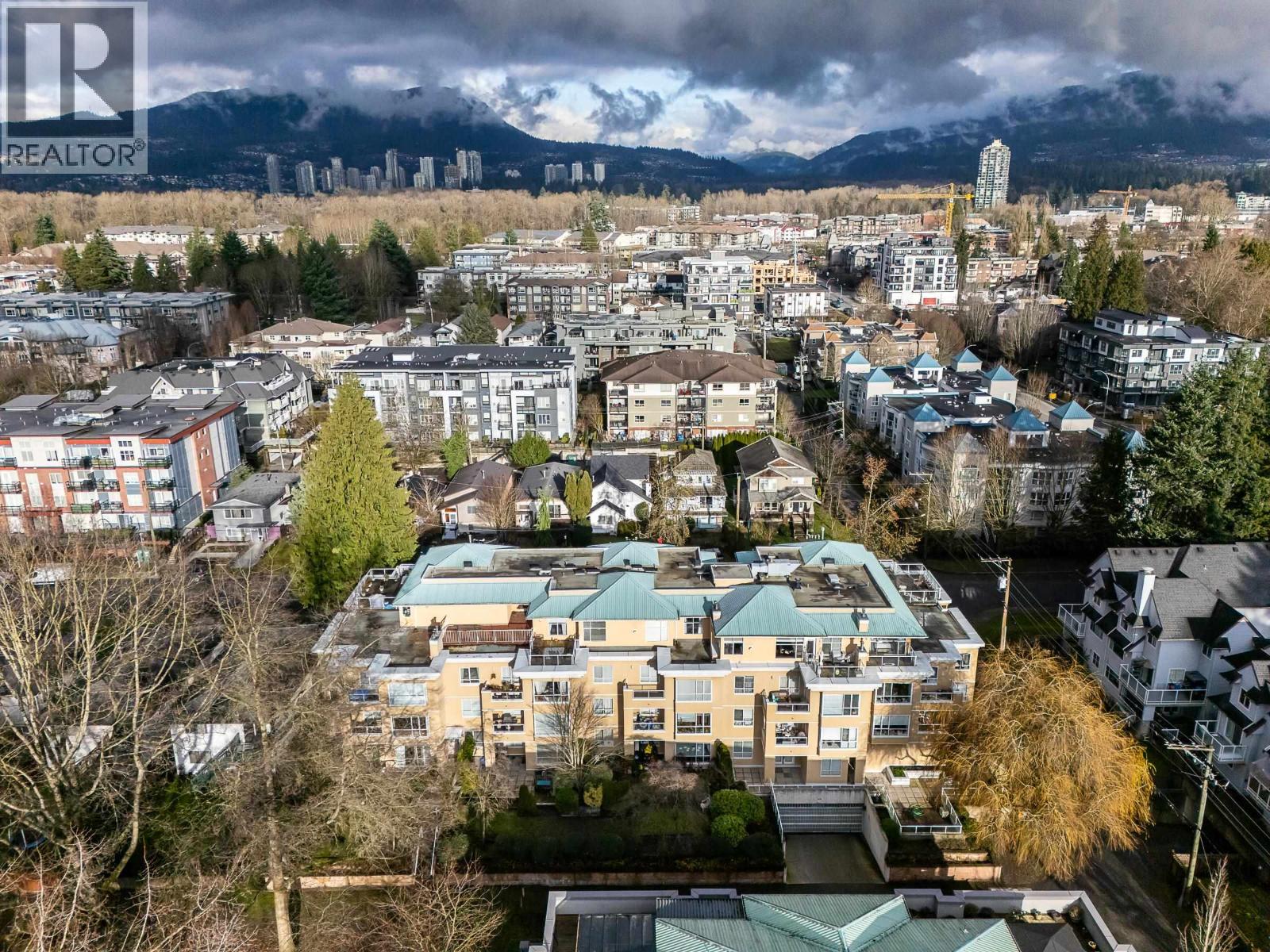 305 2340 HAWTHORNE AVENUE, Port Coquitlam