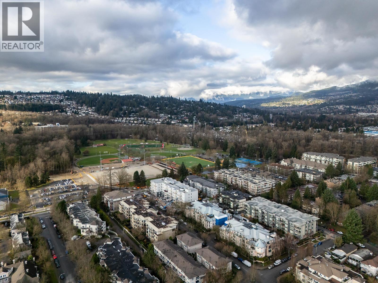 305 2340 HAWTHORNE AVENUE, Port Coquitlam