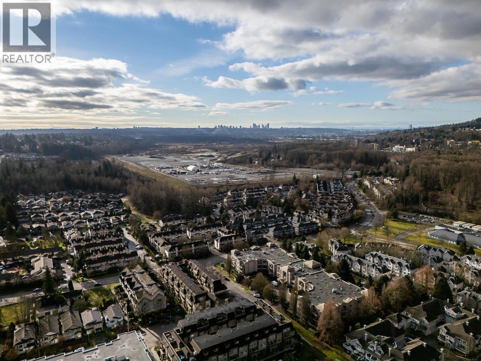 305 2340 HAWTHORNE AVENUE, Port Coquitlam
