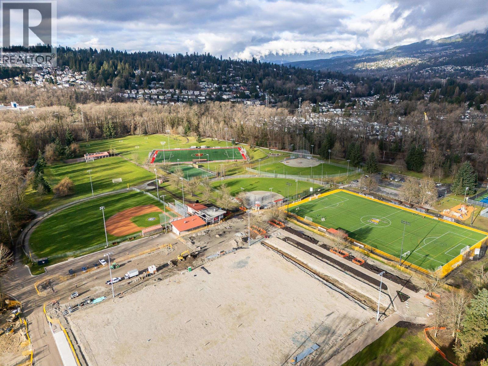 305 2340 HAWTHORNE AVENUE, Port Coquitlam