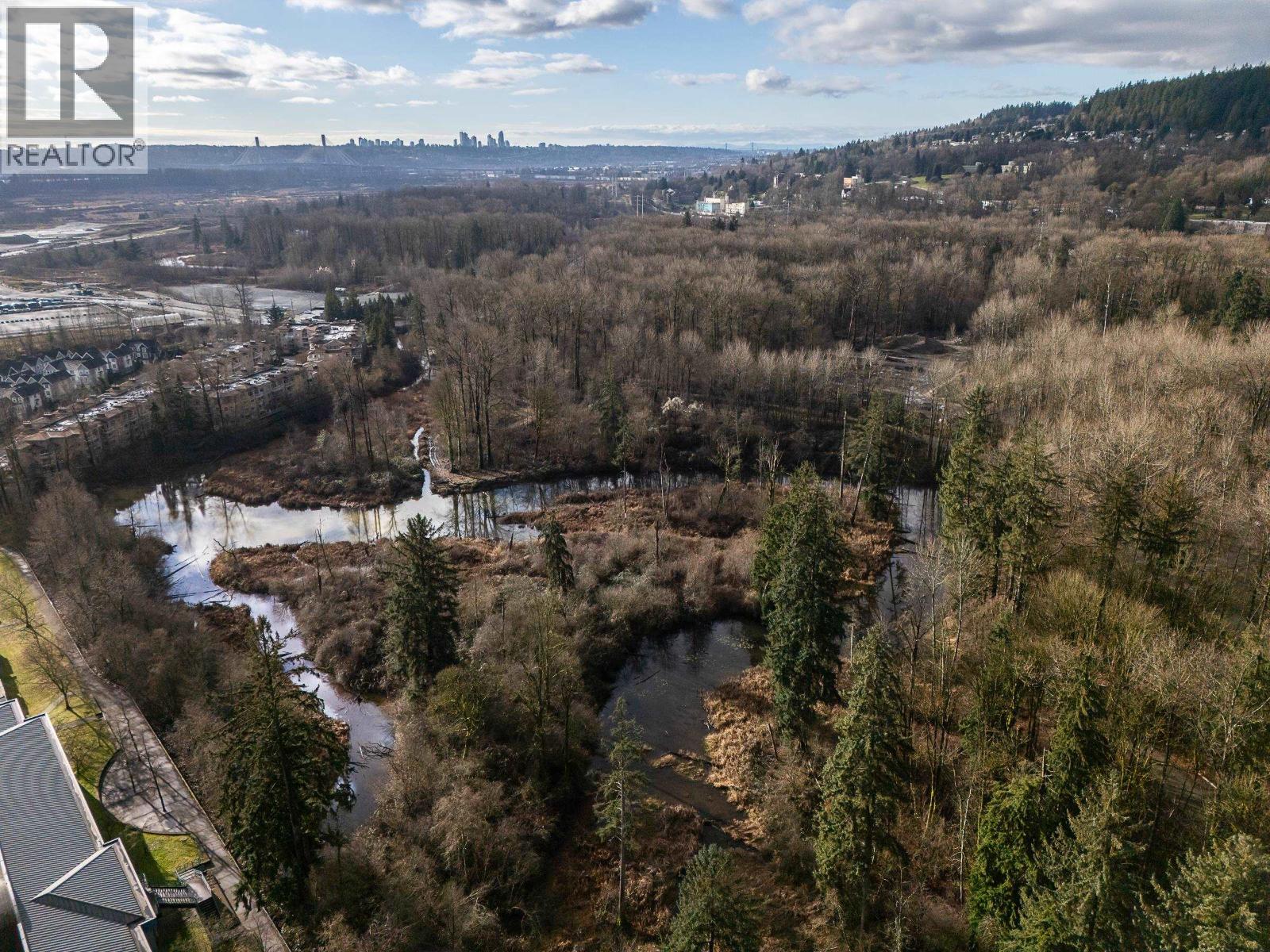 305 2340 HAWTHORNE AVENUE, Port Coquitlam