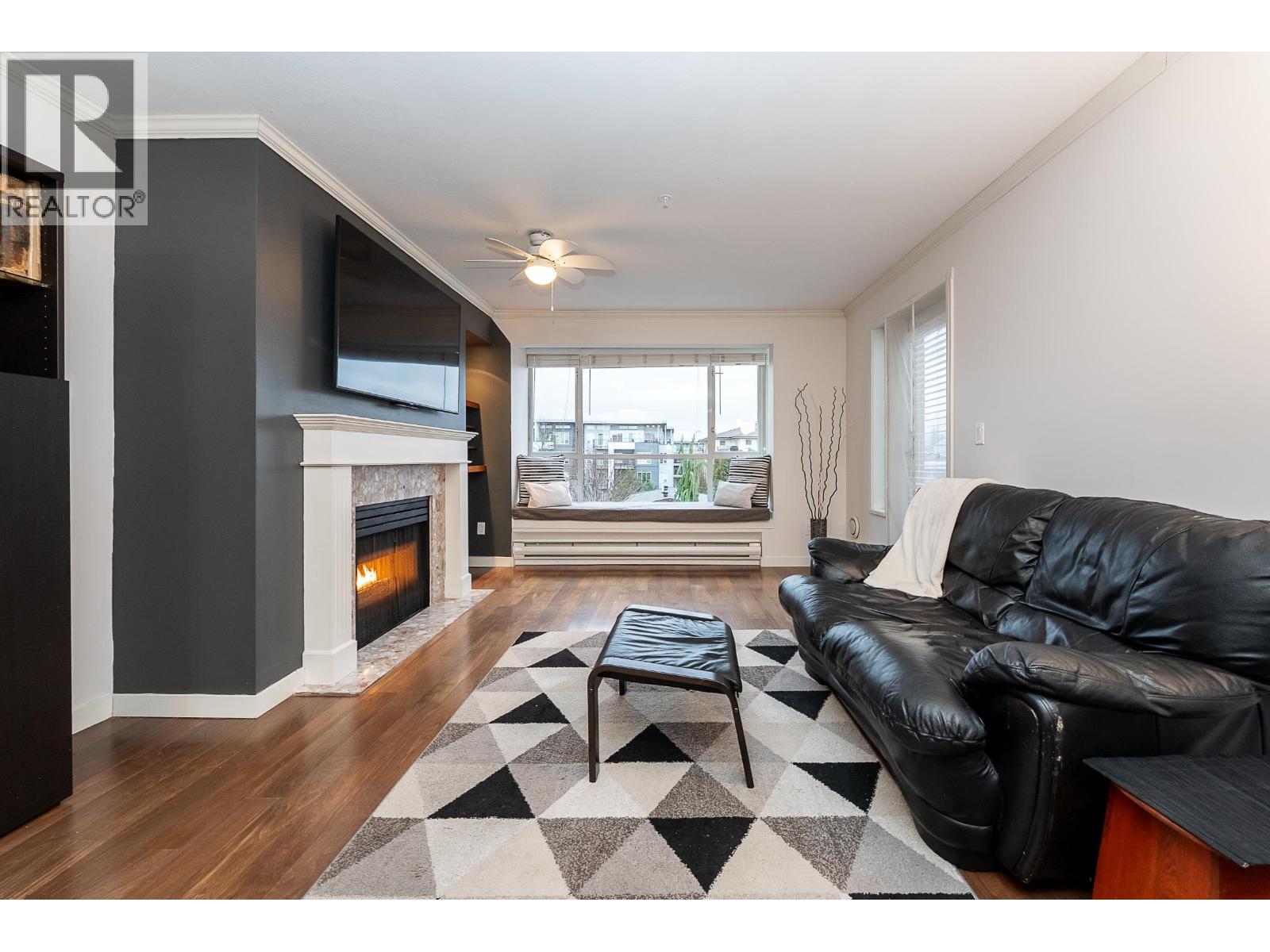 305 2340 HAWTHORNE AVENUE, Port Coquitlam