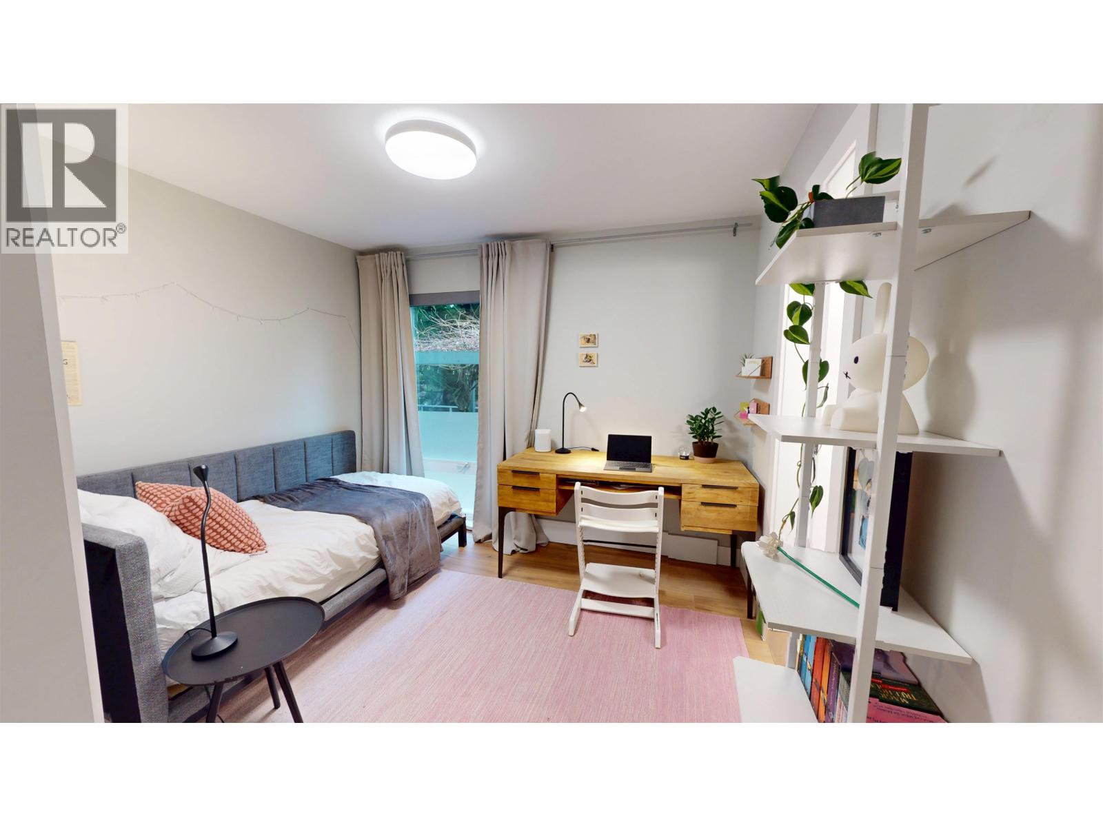 4062 NORWOOD AVENUE, North Vancouver